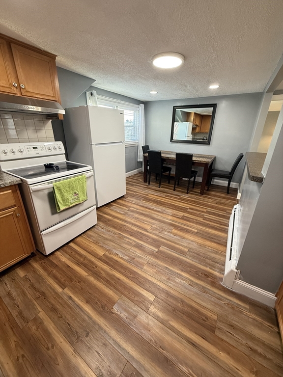 44 Woodlawn Ave ,, Everett