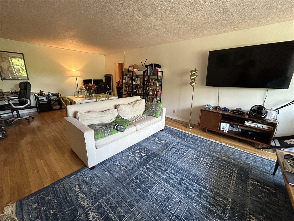 33 Pond Ave, Brookline Village