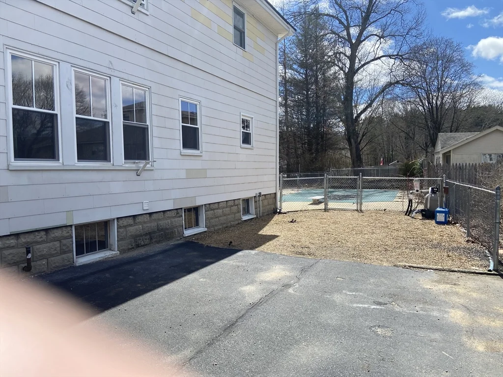 16 Taft St, Uxbridge