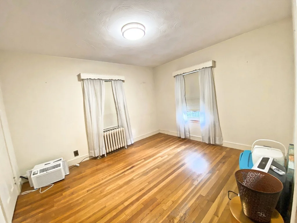 143 Shore Dr, Ten Hills