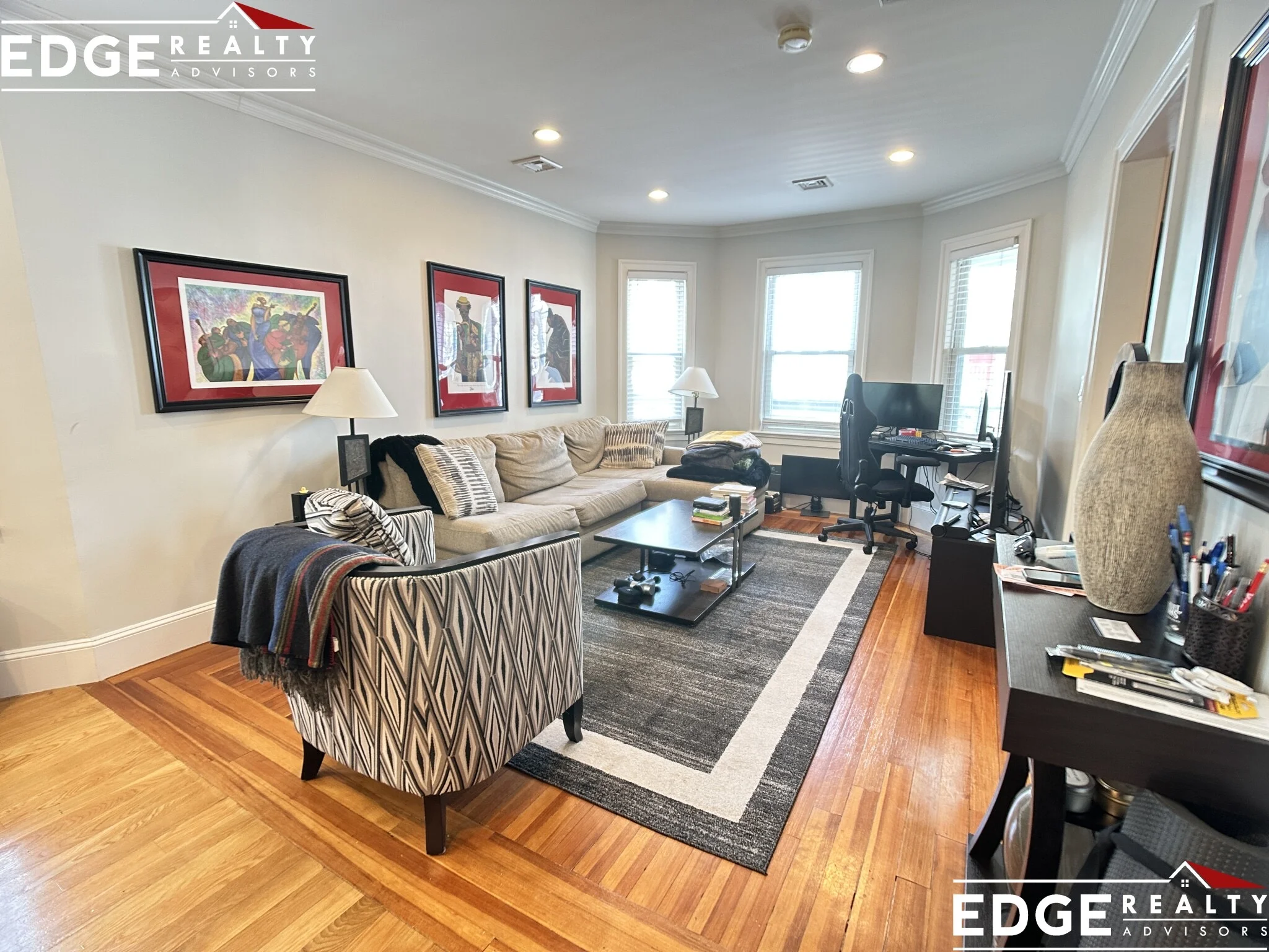 9 Montfern Ave, Oak Square