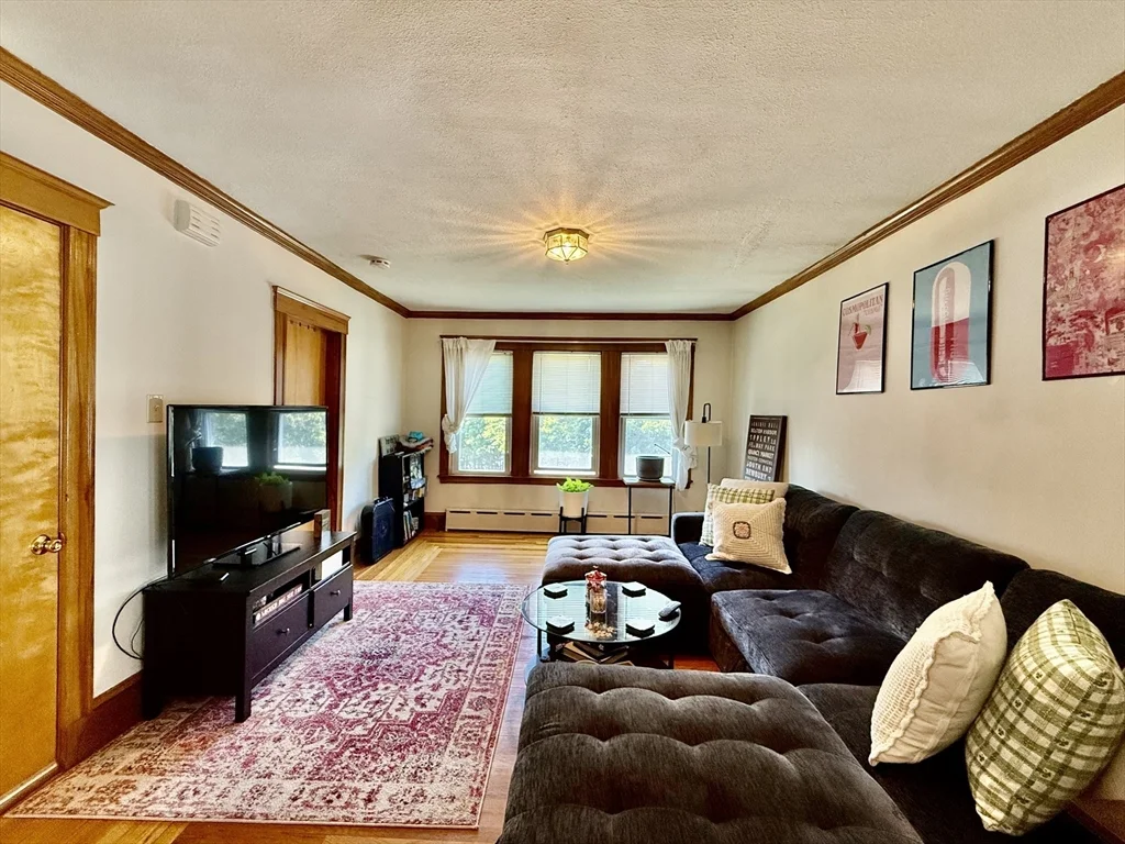 91 Shore Dr, Ten Hills