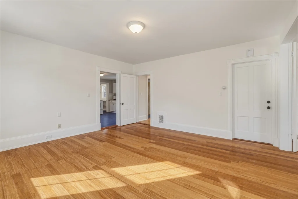 105 Nonotuck St, Holyoke