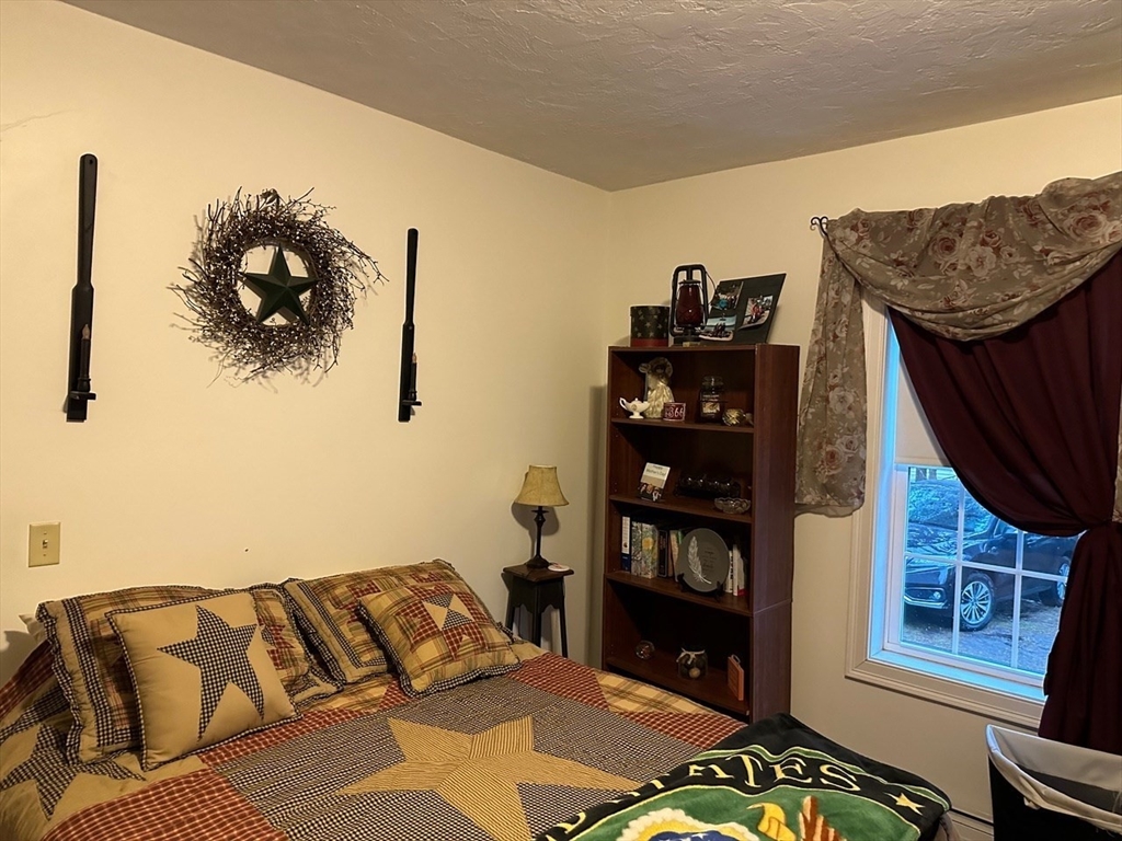 38 Reservoir, Holden