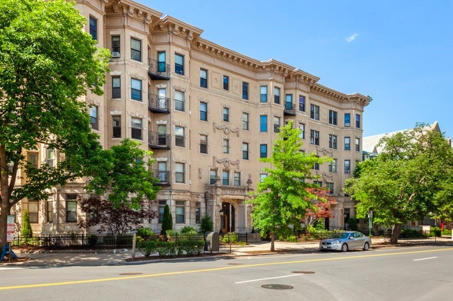 1111 Boylston St, Fenway