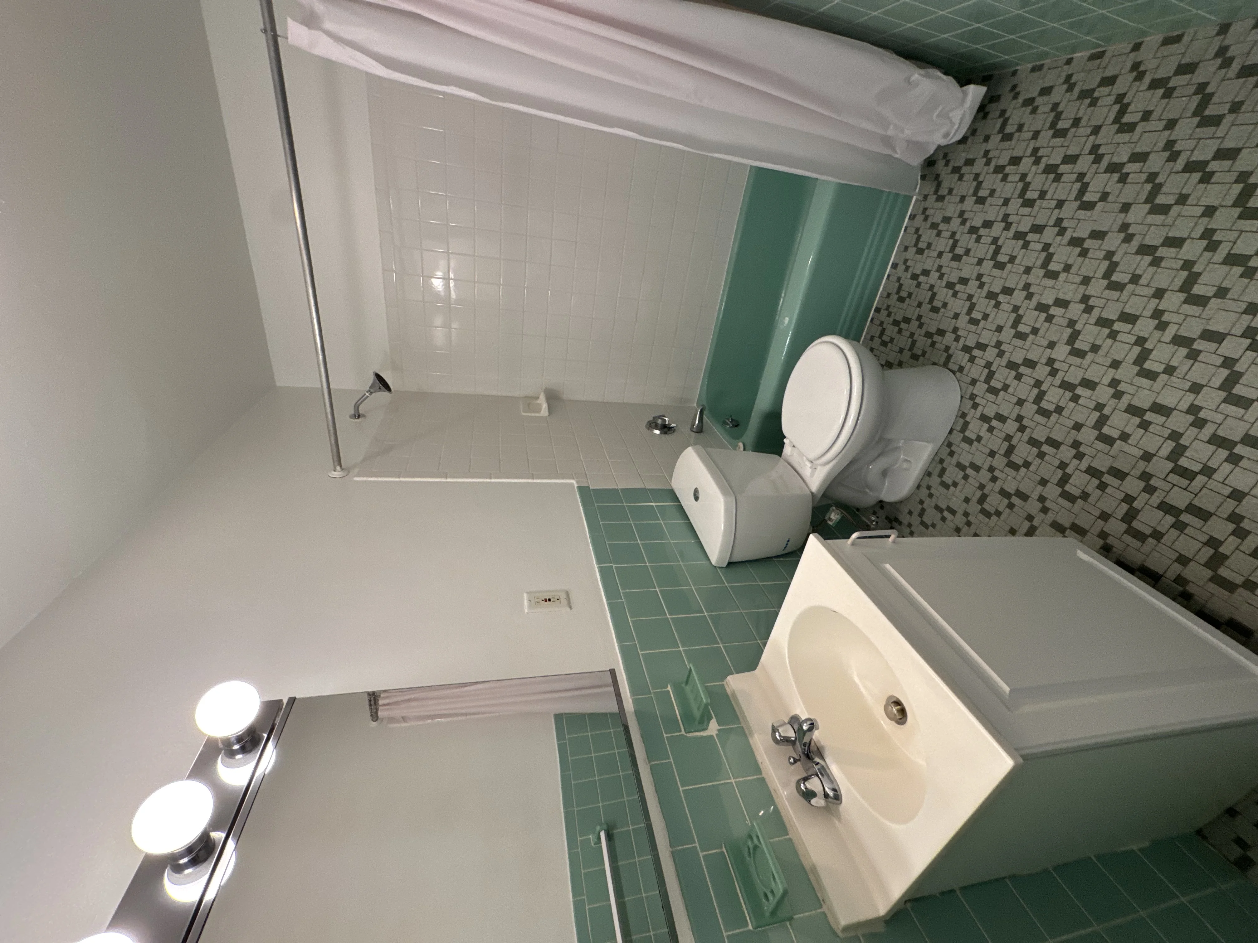 19 Fairbanks St, Coolidge Corner