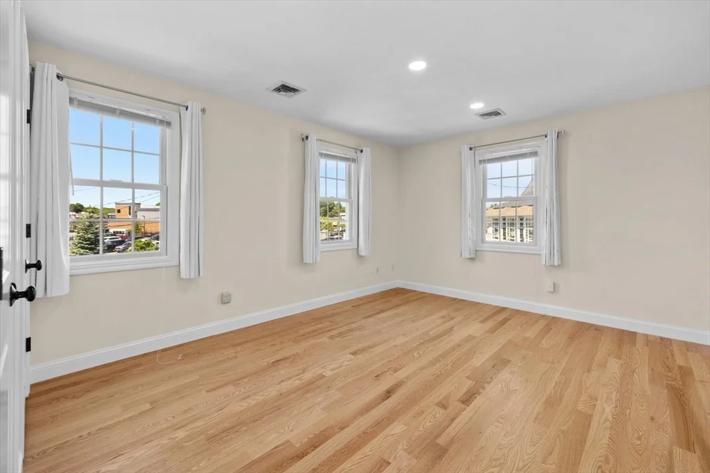 57 Dedham Ave, Needham
