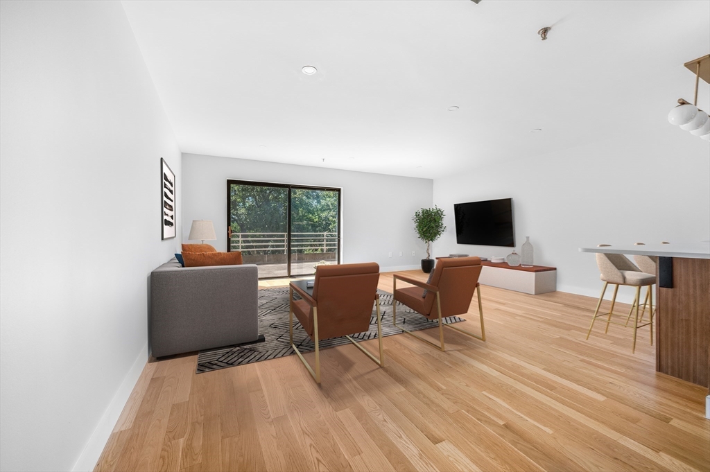 199 Coolidge Ave, Watertown