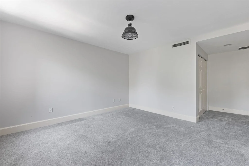 403 Marlborough St, Back Bay