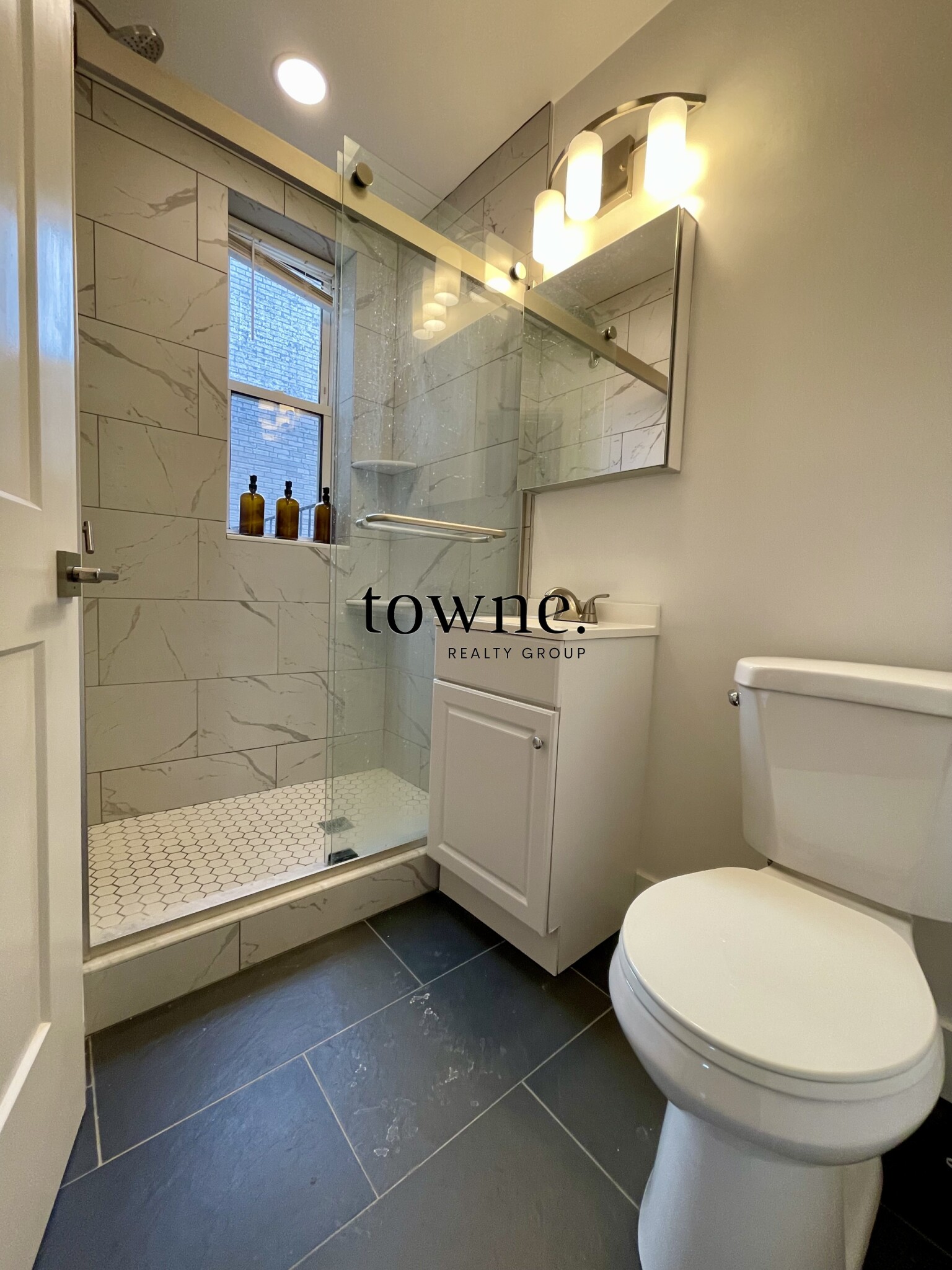 20 Queensberry St, Fenway