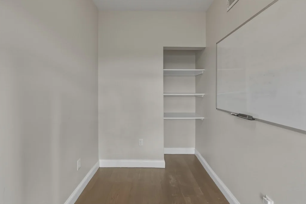 135 Havre, East Boston