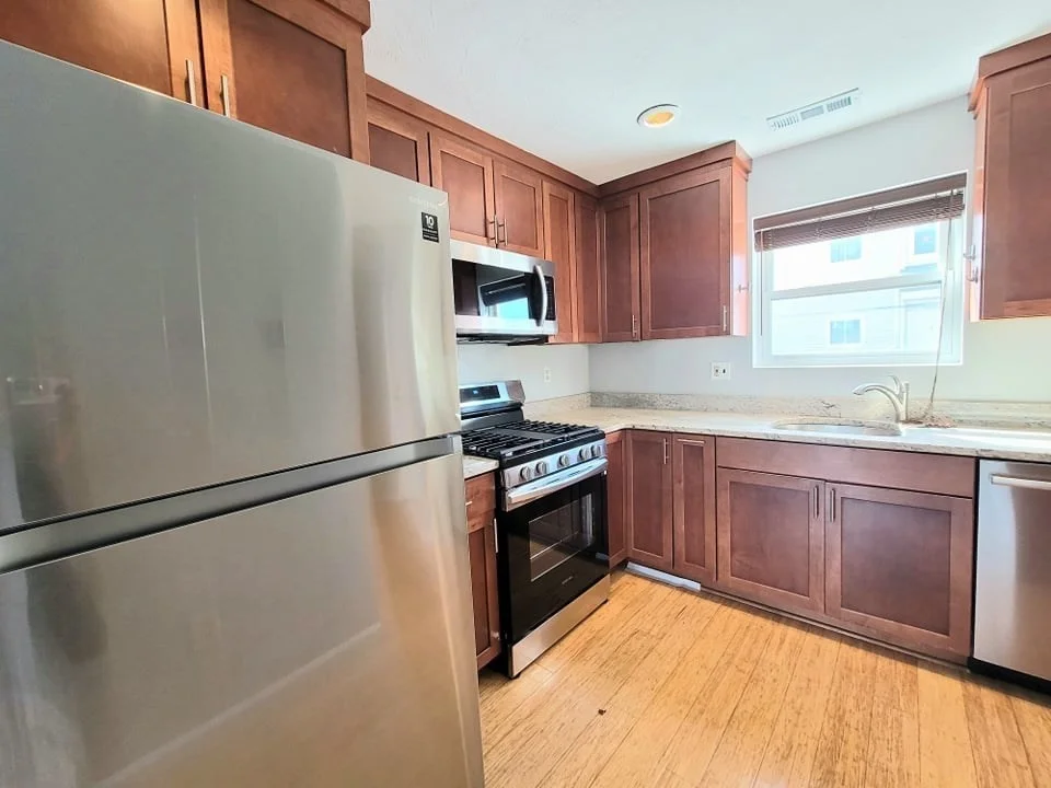 391 Hyde Park Ave, Jamaica Plain