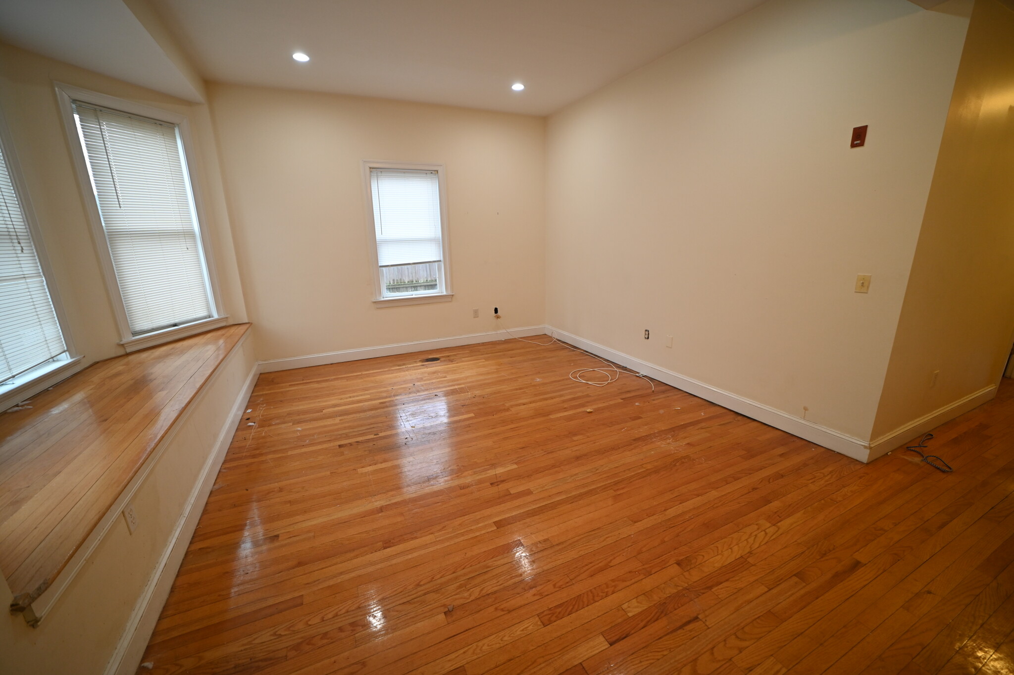 9 Gardner Ter, Allston