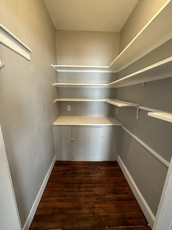 11 Sunset St, Mission Hill