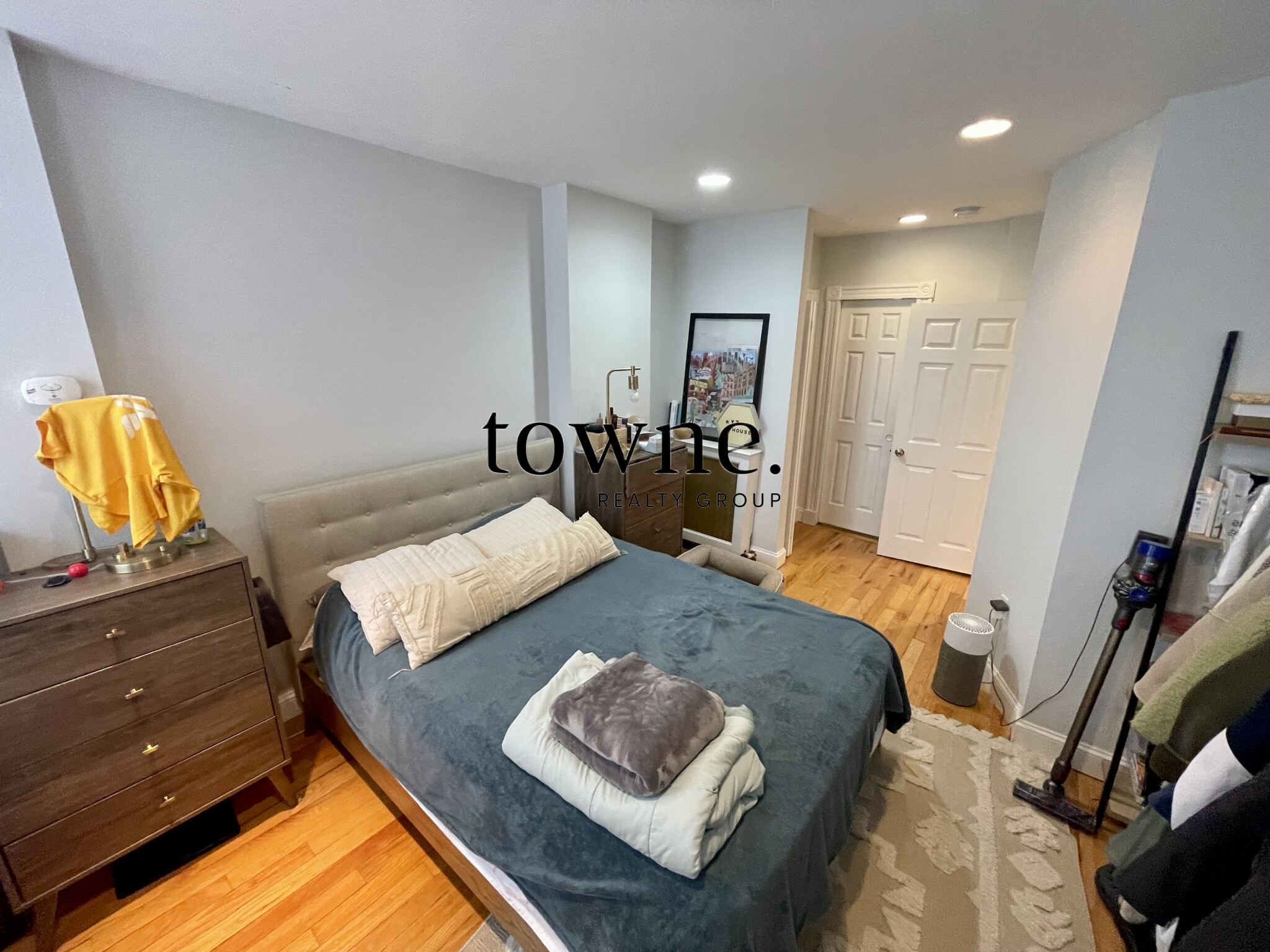 127 Saint Botolph St, Back Bay