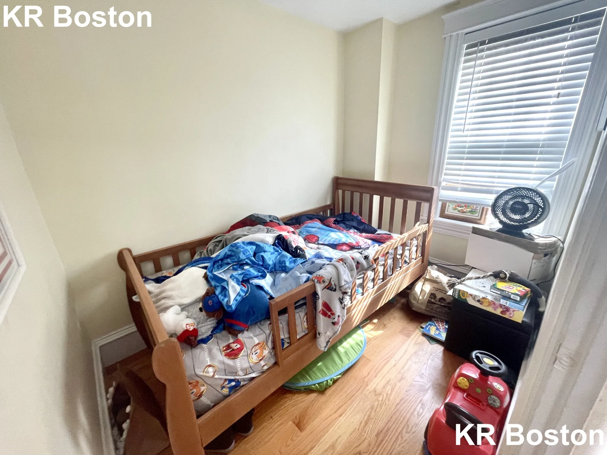 127 Nonantum St, Oak Square