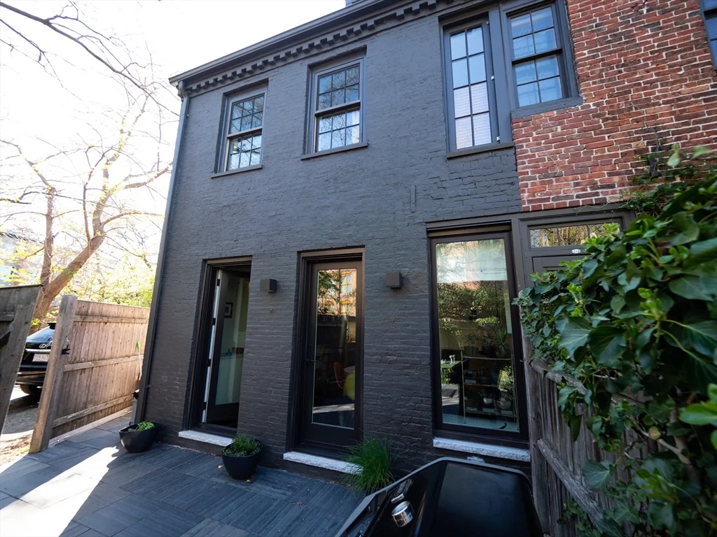 214 Third St, East Cambridge