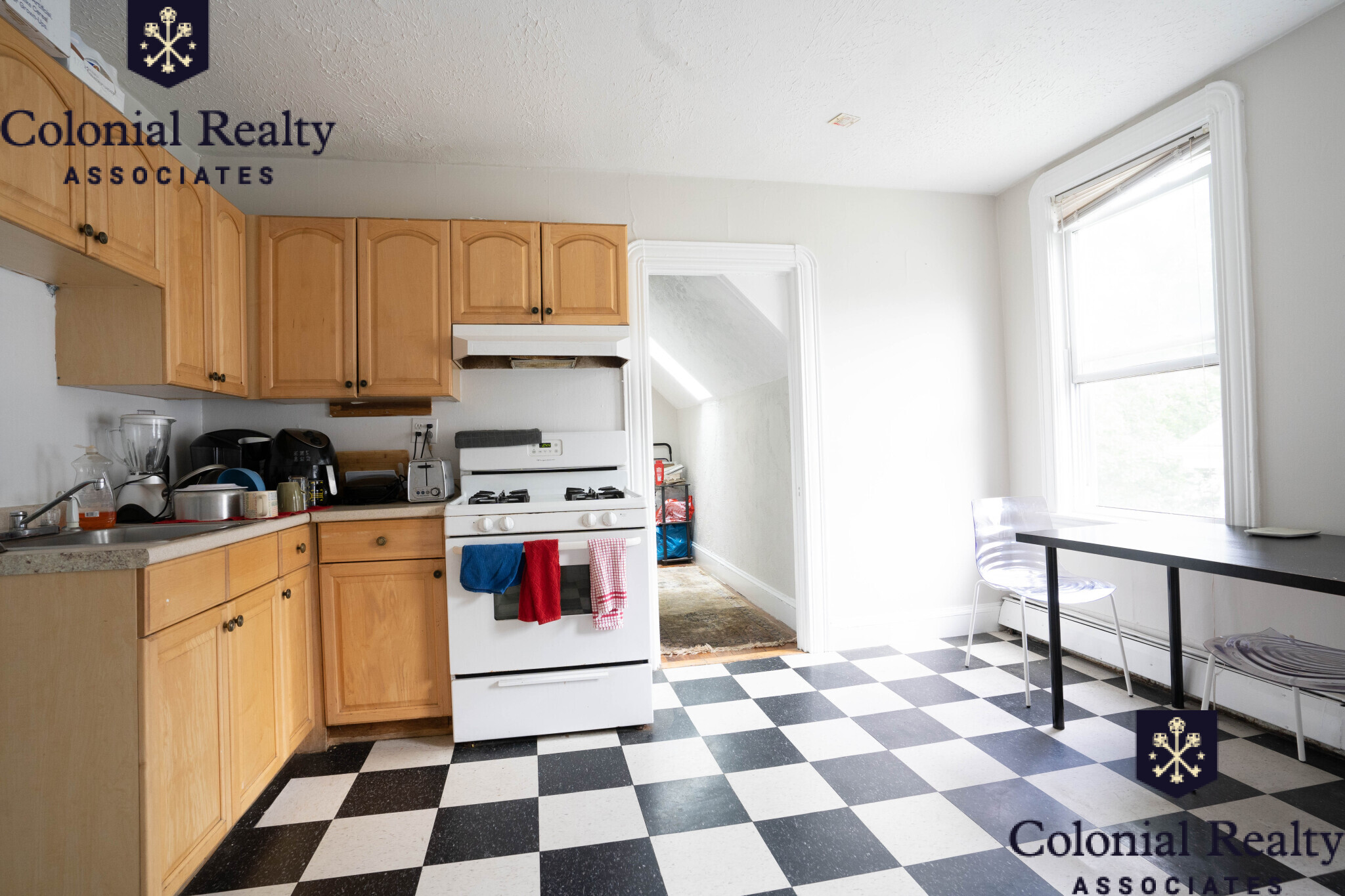 37 Gordon St, Allston