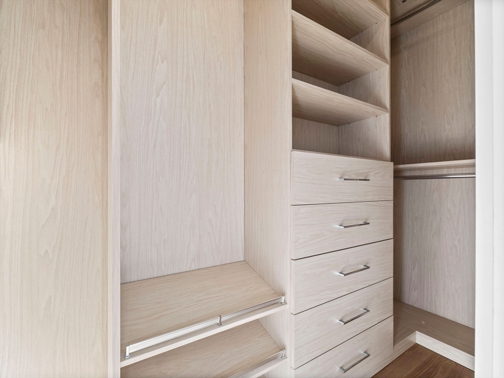 12 Deer St, Dorchester