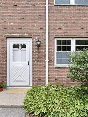 255 Rock St, Norwood