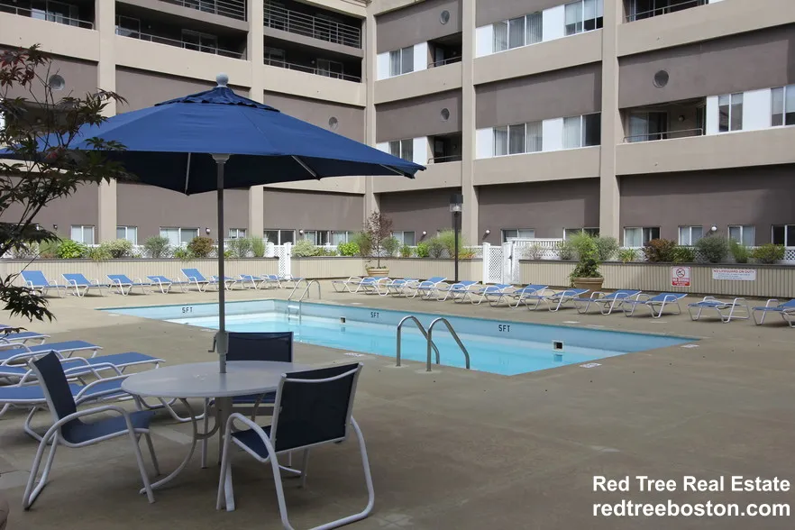 1079 Commonwealth Ave, Allston