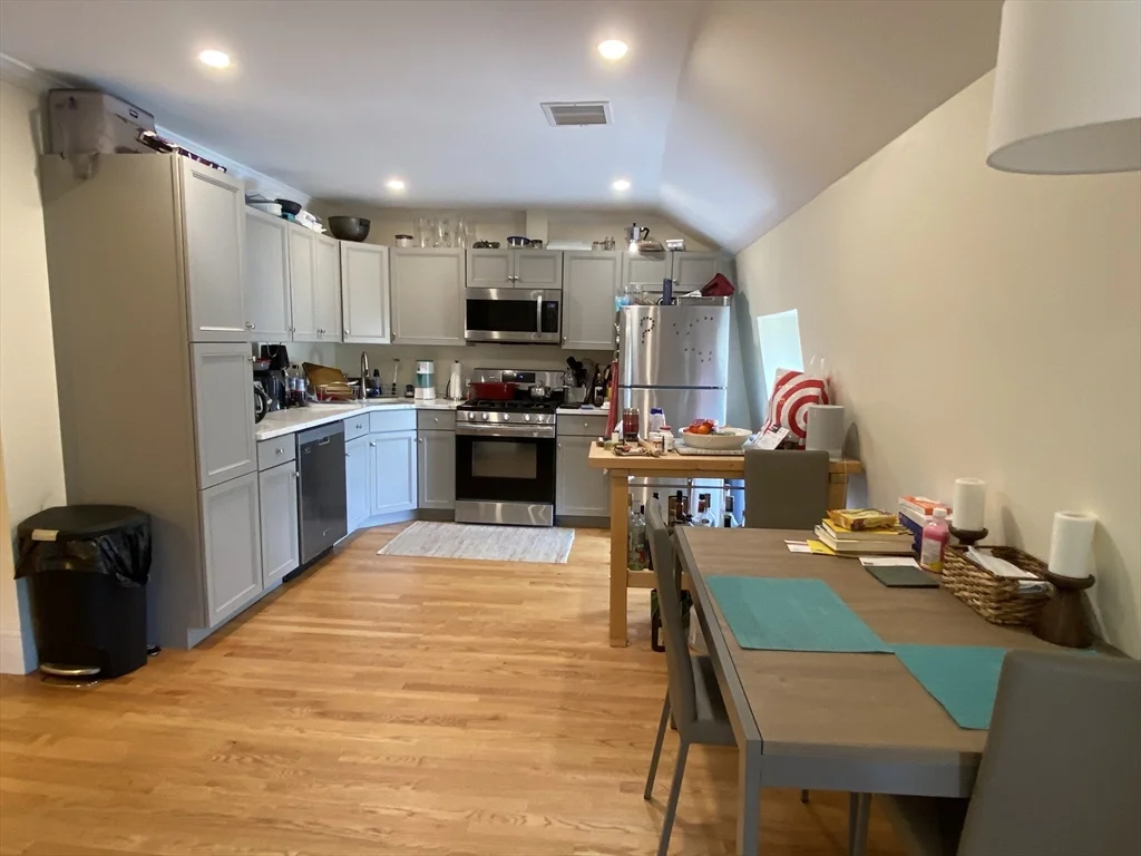 198-200 Clifton St, Malden