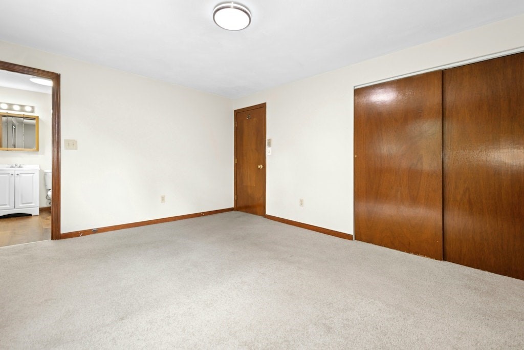 11 Minuteman Way, Shrewsbury