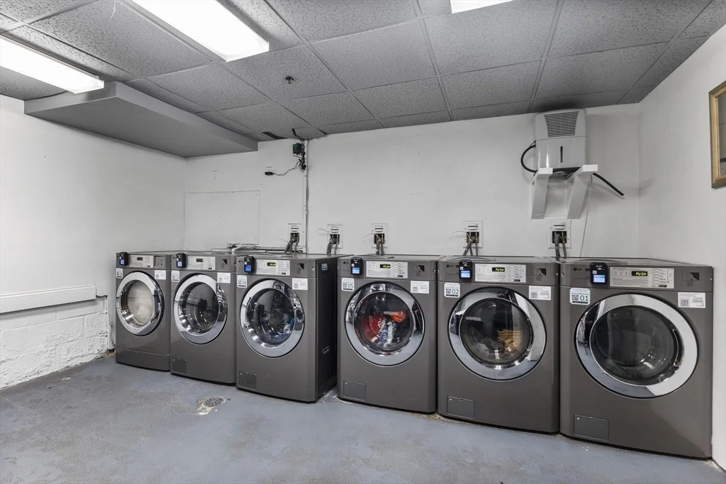 320 West 2nd St, South Boston