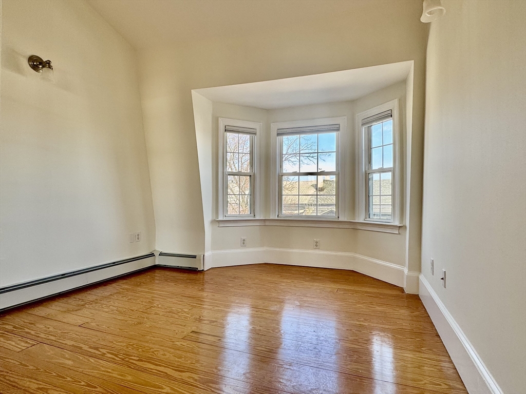 137 M St, South Boston