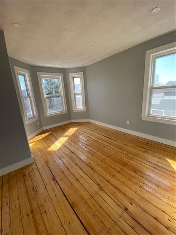 295 Windsor St, The Port