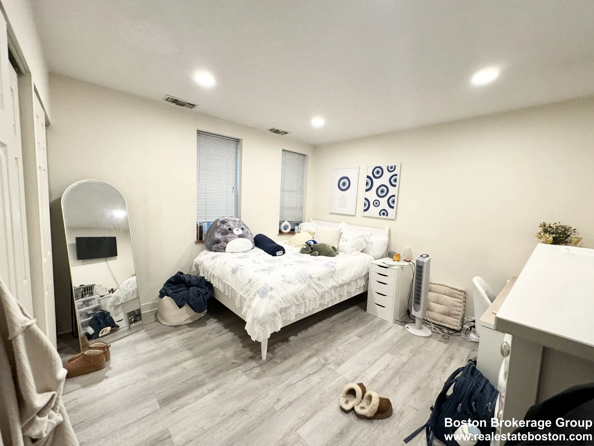 71 Gainsborough St, Fenway