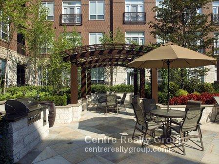 300 2nd Ave, West End