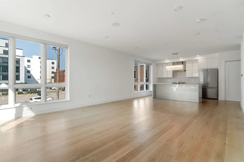 20 W 5th, South Boston