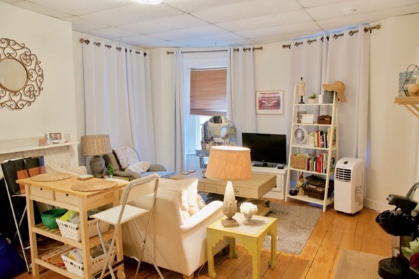 702 Massachusetts Ave, South End