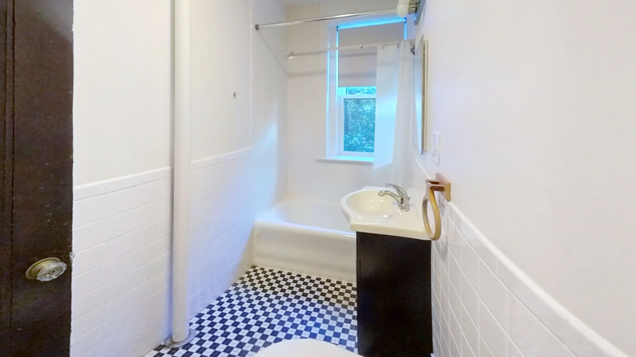 89 Strathmore Rd, Brighton