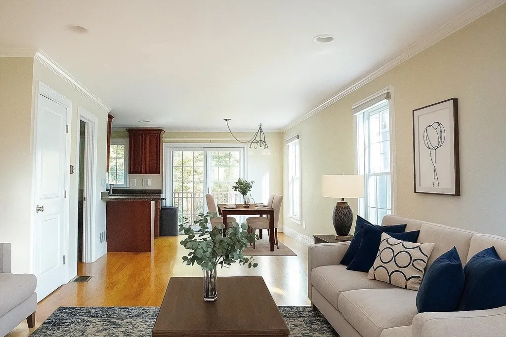 171 N Main St, Natick