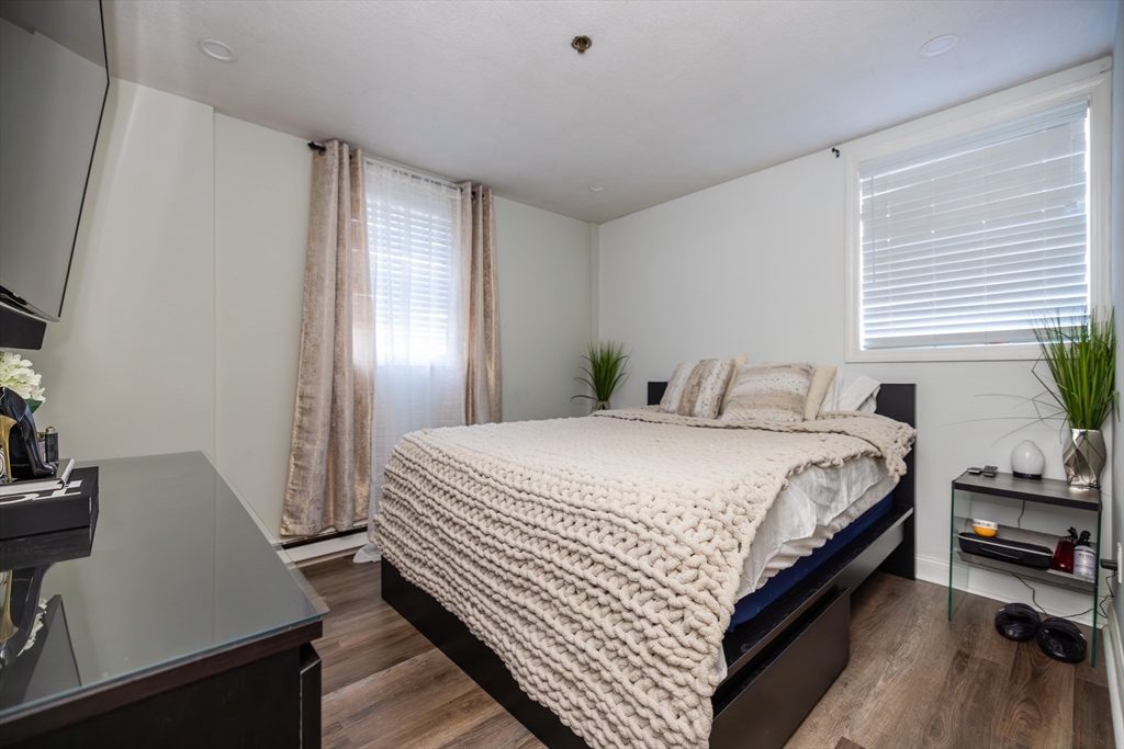 10 Beacon St, Woburn