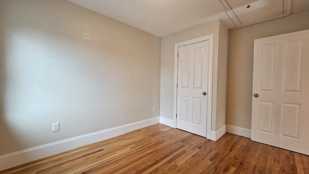 43 Hammond St, Waltham