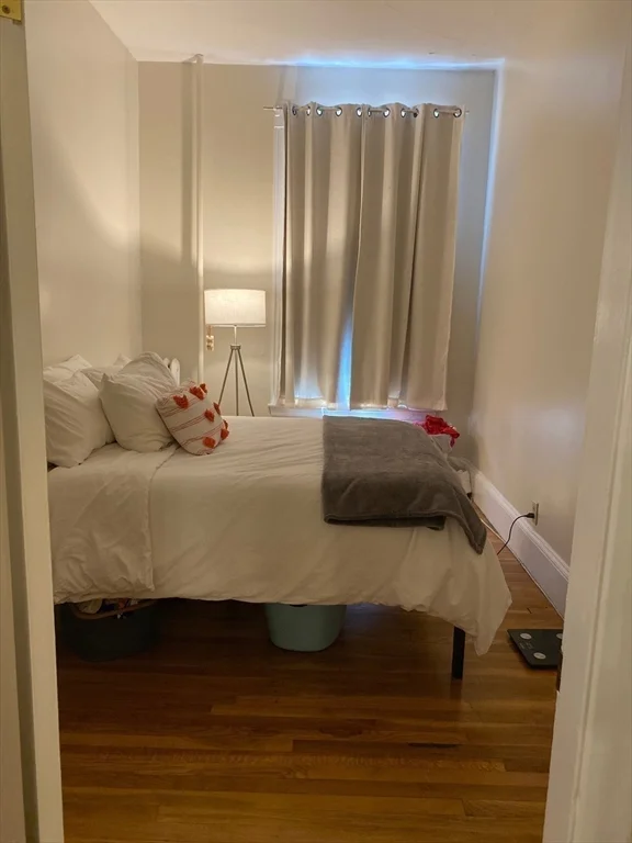 394 Marlborough St, Back Bay