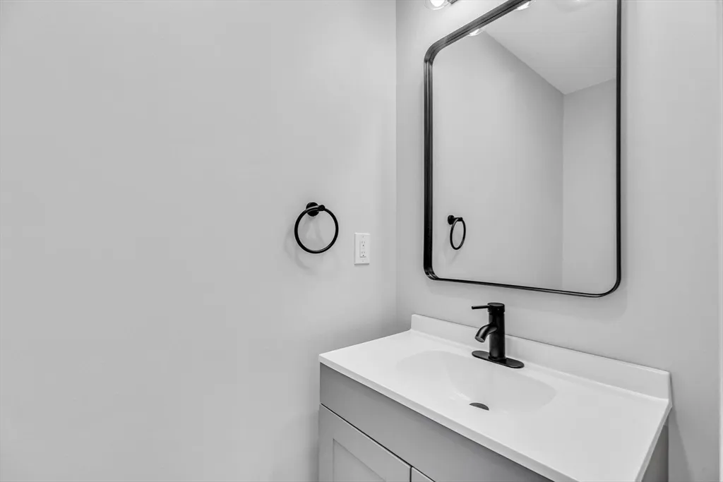 213 Pine St, Springfield