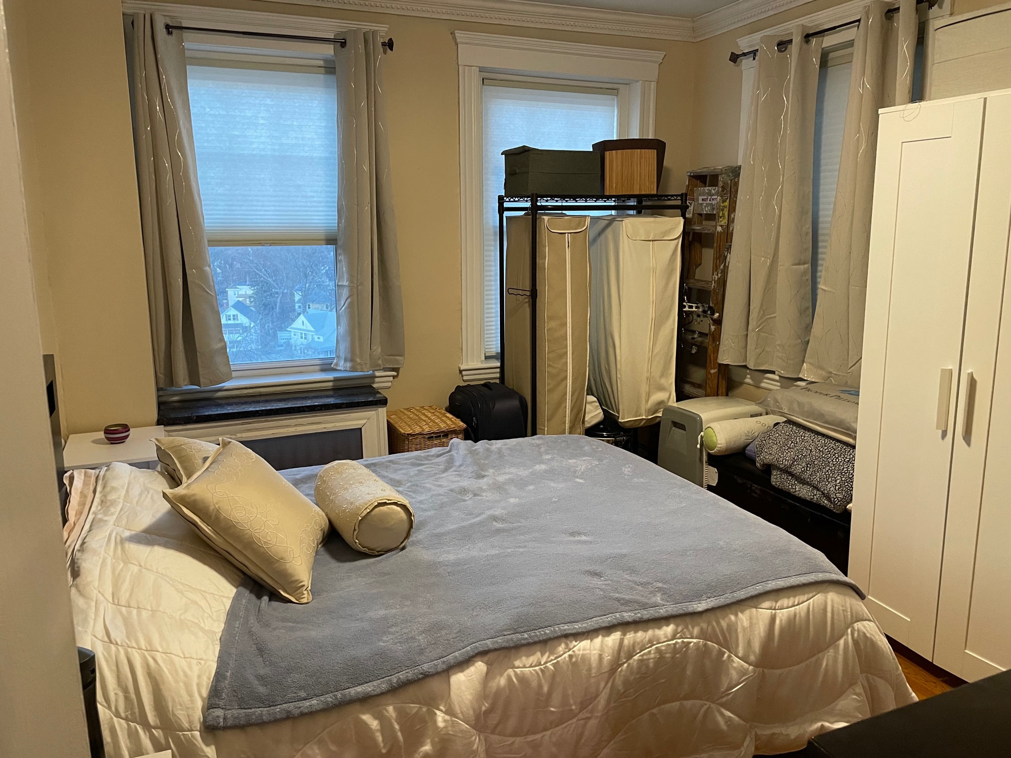 2003 Commonwealth Ave, Brighton