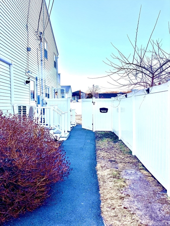 25 Naples Ave, Saugus