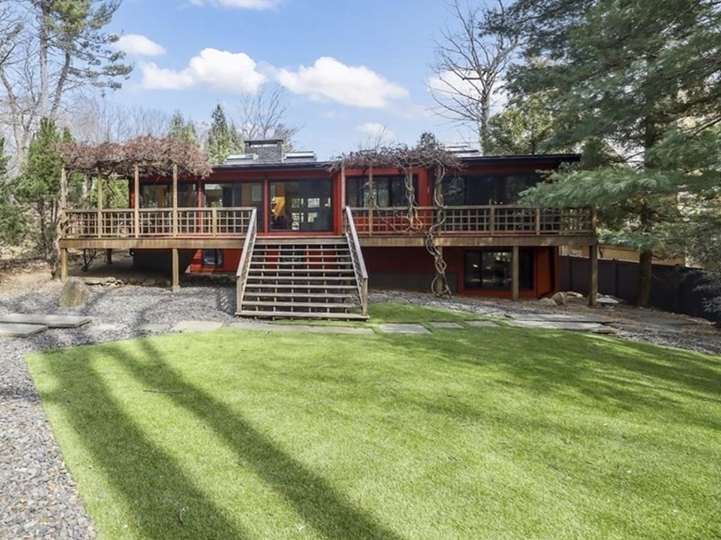 38 Cumberland Ave, Brookline