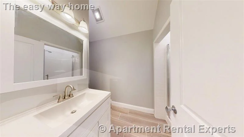 55 Hill Rd, Belmont