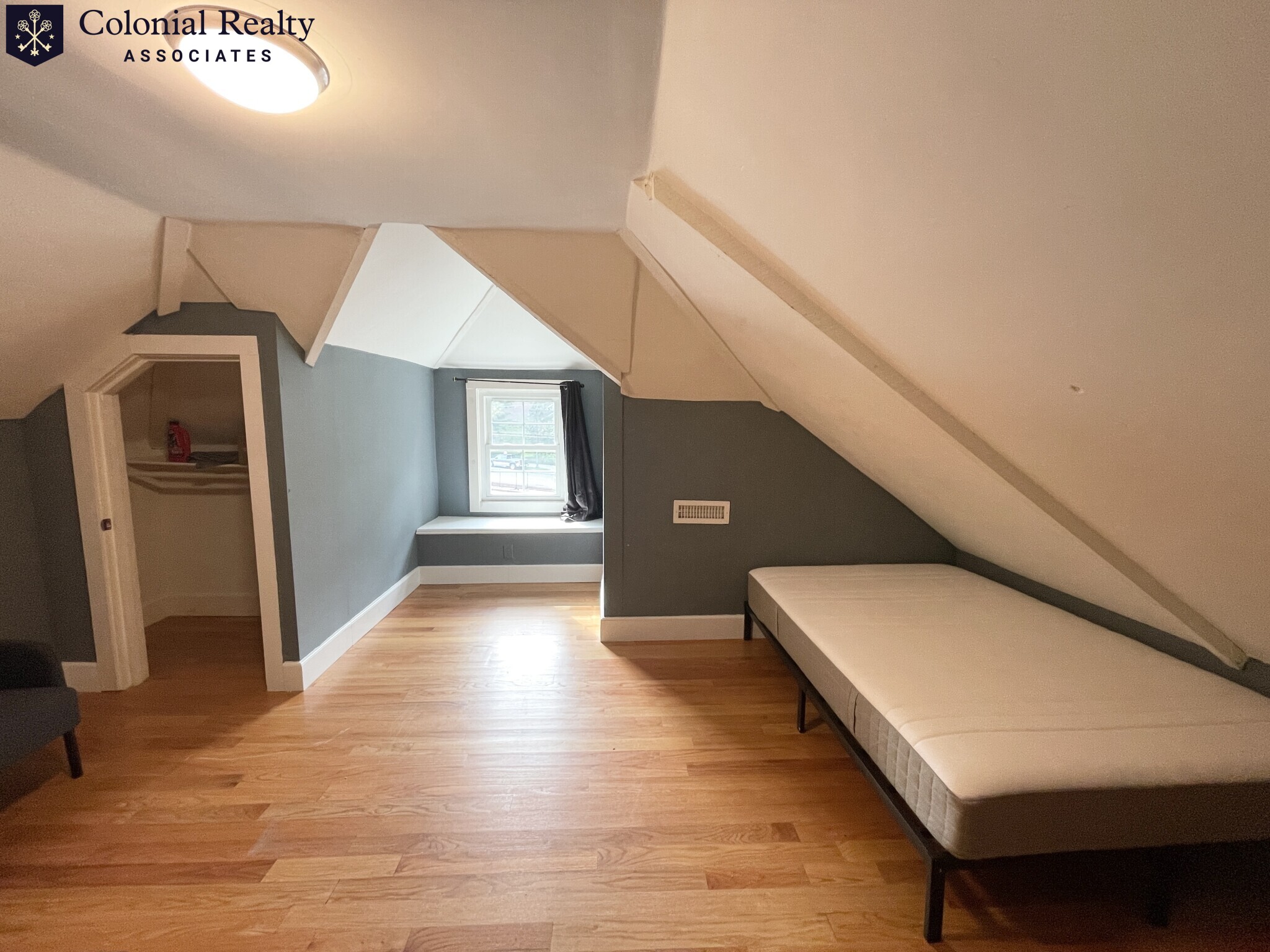 1899 Commonwealth Ave, Brighton