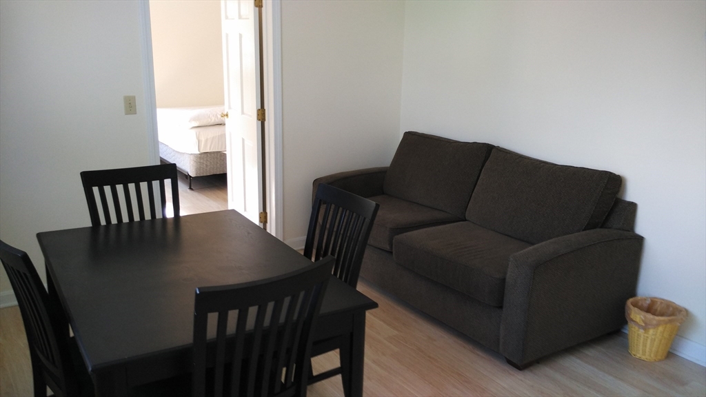 87 Freeman St, Auburndale