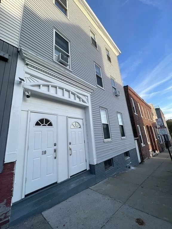 110 Old Harbor St, South Boston