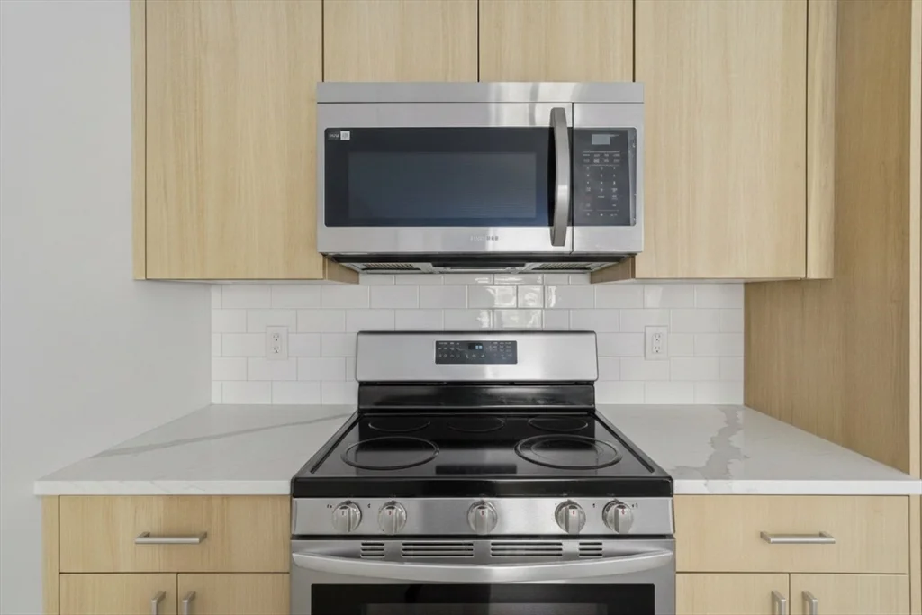 1035 Commonwealth Ave, Allston