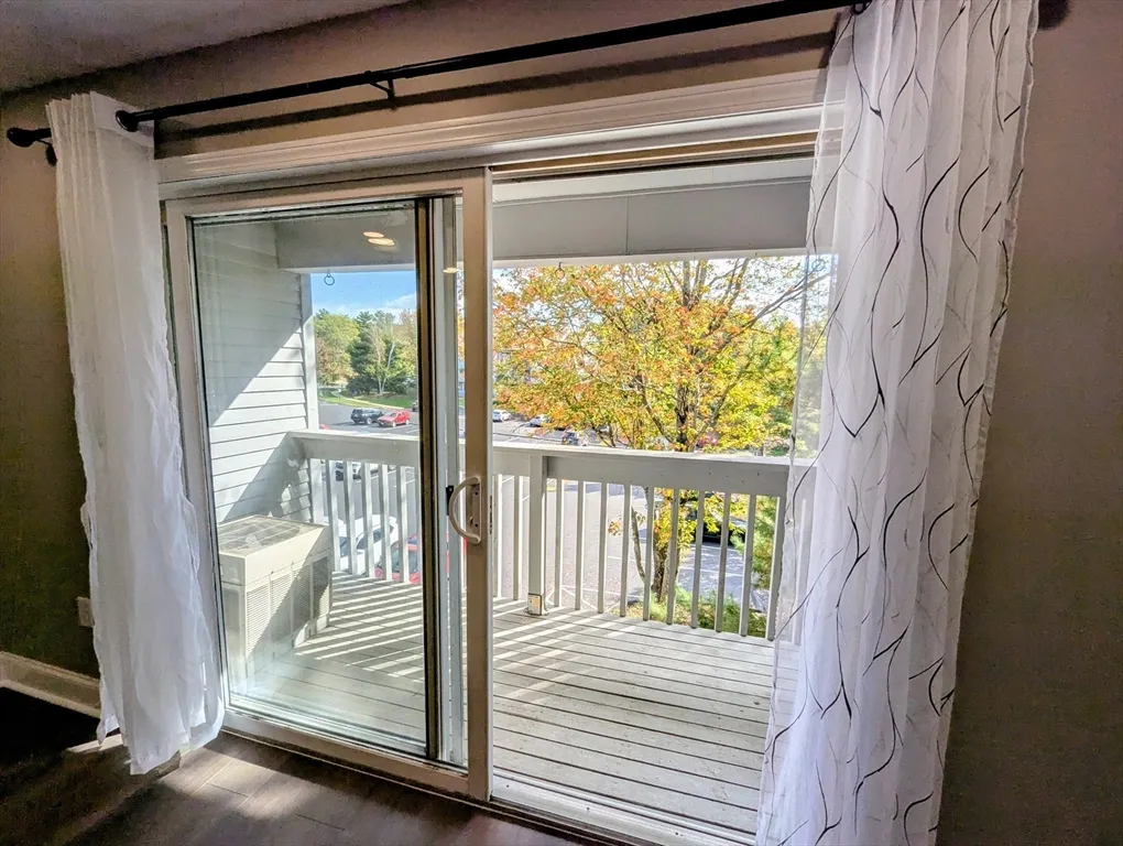 809 Franklin Crossing Rd, Franklin