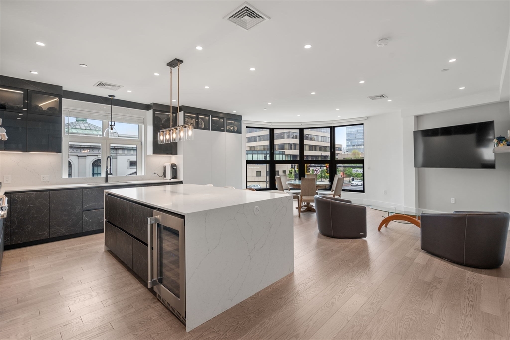 69 Walnut, Boylston Street